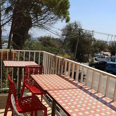 Hyeres-presqu'ile De Giens-la Capte Apartment *